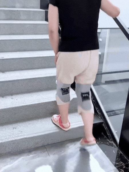 Konfor Fit™ Biyomekanik Yaylı Diz Desteği